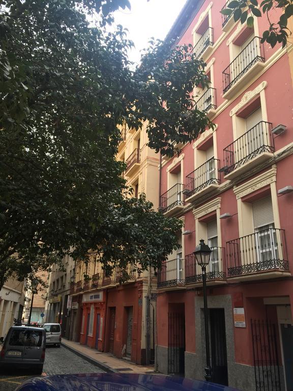 Apartamentos Auhabitat Zaragoza, Edificio De Apartamentos Turisticos ภายนอก รูปภาพ