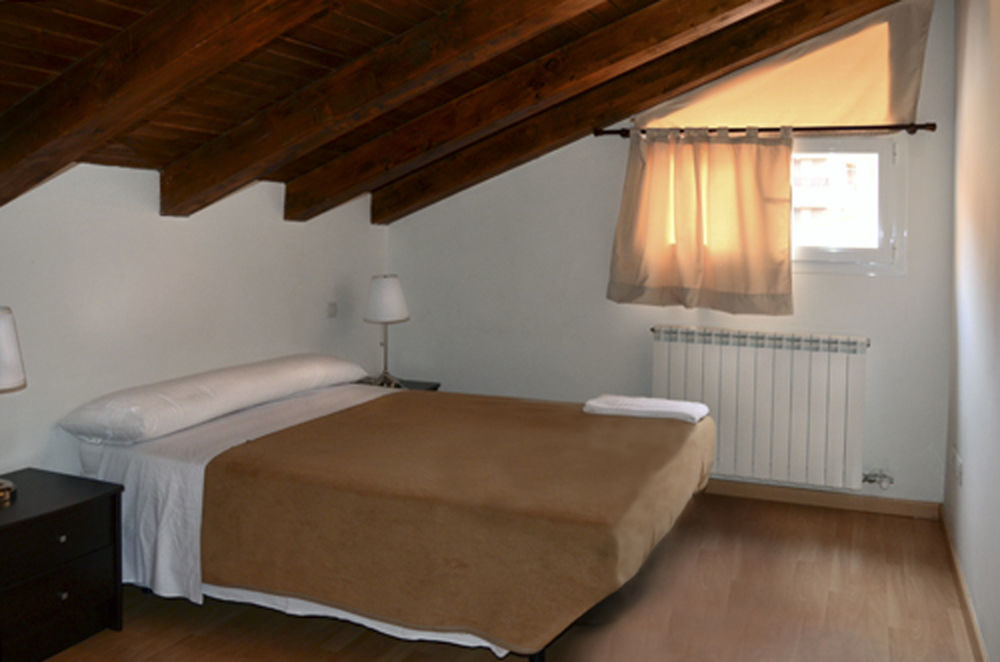 Apartamentos Auhabitat Zaragoza, Edificio De Apartamentos Turisticos ภายนอก รูปภาพ